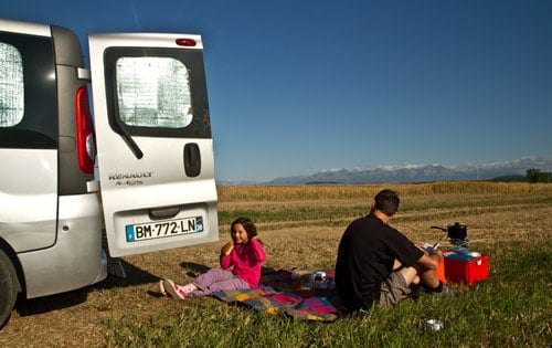 fourgon aménagé en camping car en famille