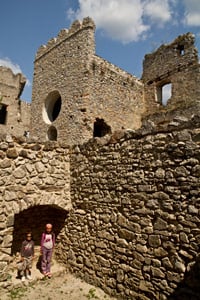 enfants-au-château-de-Beckov-Slovaquie-voyage-famille-enfant-guide-info