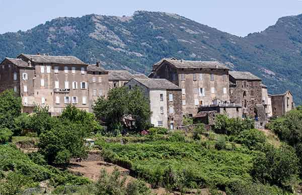 village-Corse
