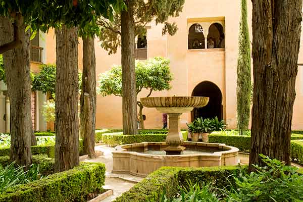 jardin-Alhambra-Grenade-Andalousie-Espagne