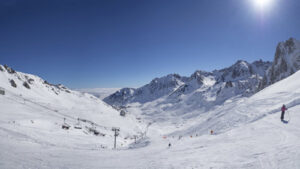 station-ski-familiale-pyrenees-la-mongie