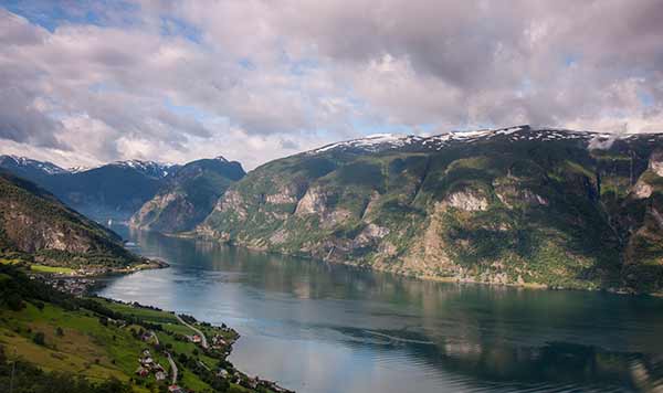 norvege-en-famille-Fjord-Naerofjord