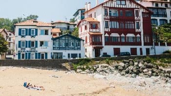hotel-familial-pays-basque-en-bord-de-mer