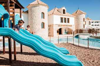 hotel-luxe-famille-grece-avec-piscine