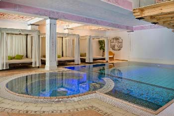 hotel-zermatt-famille-avec-piscine