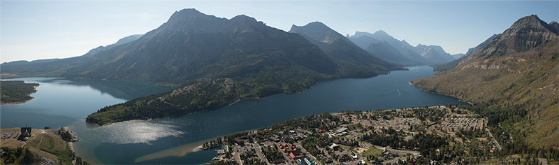 lac-waterton-rocheuses-canadiennes